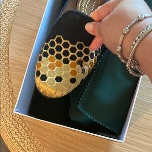 Stubbs Wootton honeycomb loafer size 7 (will fit a 6 wide) with box.
